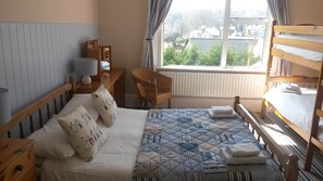 Family Quadruple Room, Multiple Beds | Free WiFi, bed sheets - The Brantwood (Torquay)