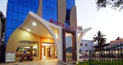 Hotel Aadhi