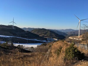 Dúplex Grand, 3 habitaciones, chimenea, junto a la montaña | Vistas al agua