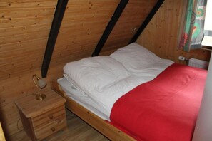 Ferienhaus, 2 Schlafzimmer | 1 Schlafzimmer, kostenlose Babybetten, Bettwäsche