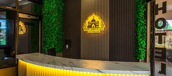 Hotel Kirti Plaza