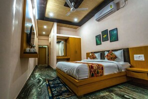 Kamar Deluks, 1 Tempat Tidur Double, Bebas Asap Rokok | 1 kamar tidur, meja kerja, dan Wi-Fi gratis