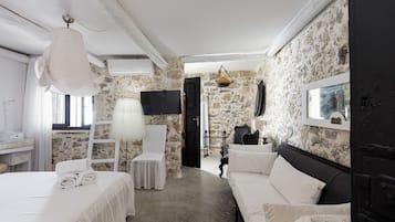 1 bedroom, soundproofing, iron/ironing board, free WiFi