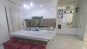 Private kitchen - Royal Homy Syariah (Depok)