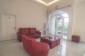 LCD TV - Royal Homy Syariah (Depok)