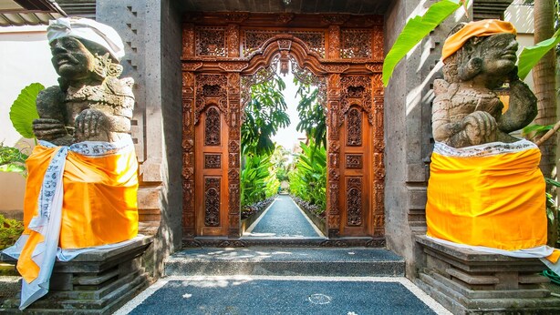Mặt tiền nơi lưu trú