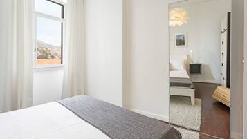 2 Schlafzimmer, Bügeleisen/Bügelbrett, WLAN, Bettwäsche