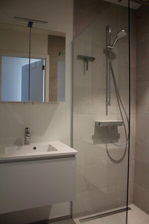 Bathroom shower - Winoc 401 (Koksijde)