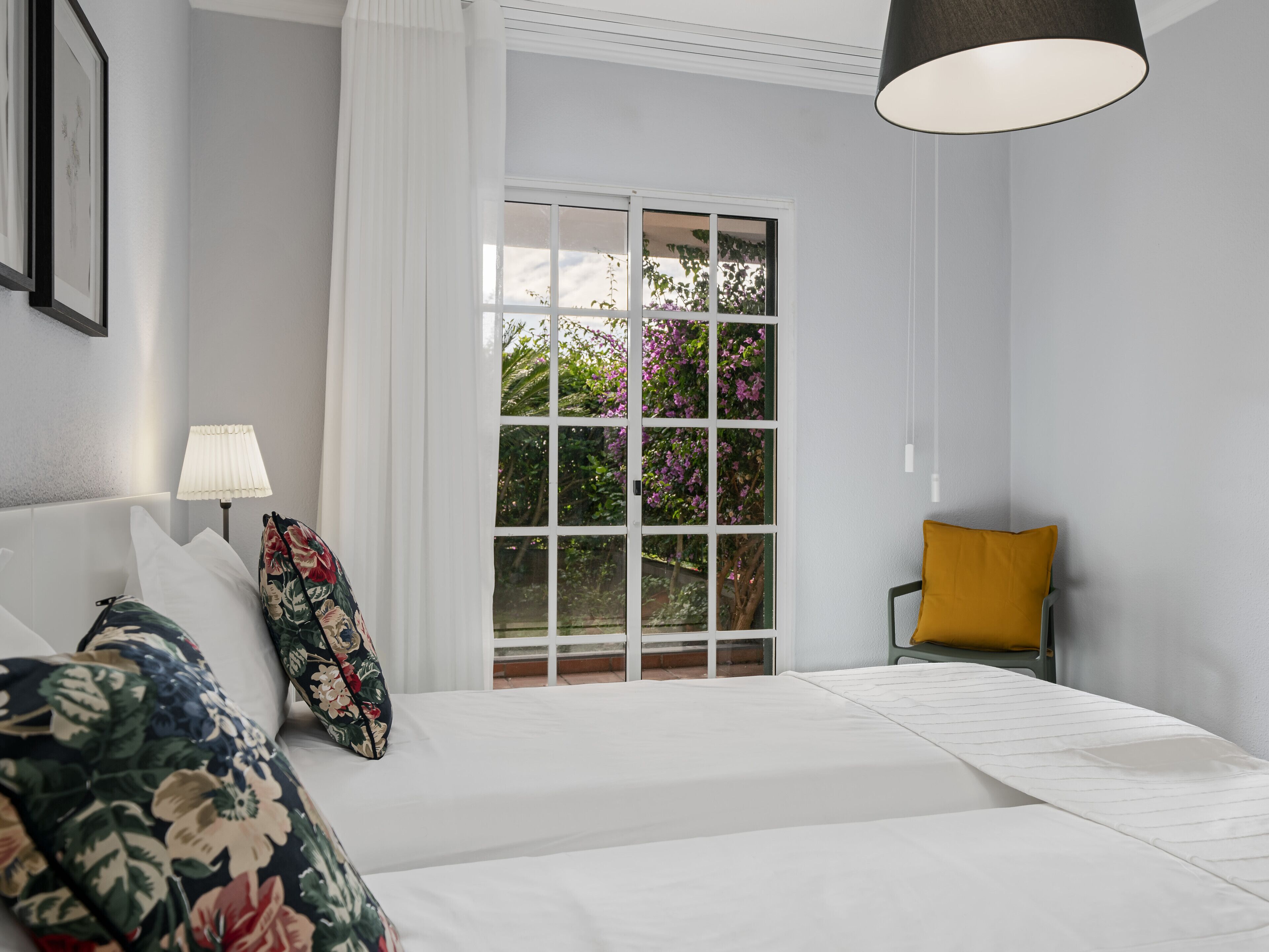 3 室のベッドルーム、アイロン / アイロン台、WiFi、ベッドシーツ