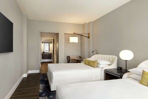 Egyptian cotton sheets, premium bedding, pillowtop beds, minibar