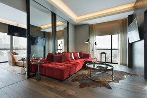 Suite, 1 Bedroom, City View | Egyptian cotton sheets, premium bedding, pillowtop beds, minibar