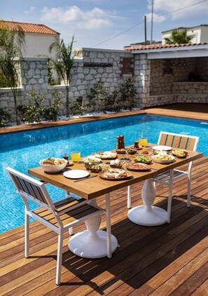 Free daily local cuisine breakfast  - Amour Alacati Butik Otel (Cesme)