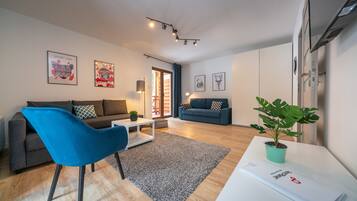 Deluxe Studio Suite, Mountain View | 1 bedroom, premium bedding, iron/ironing board, free WiFi