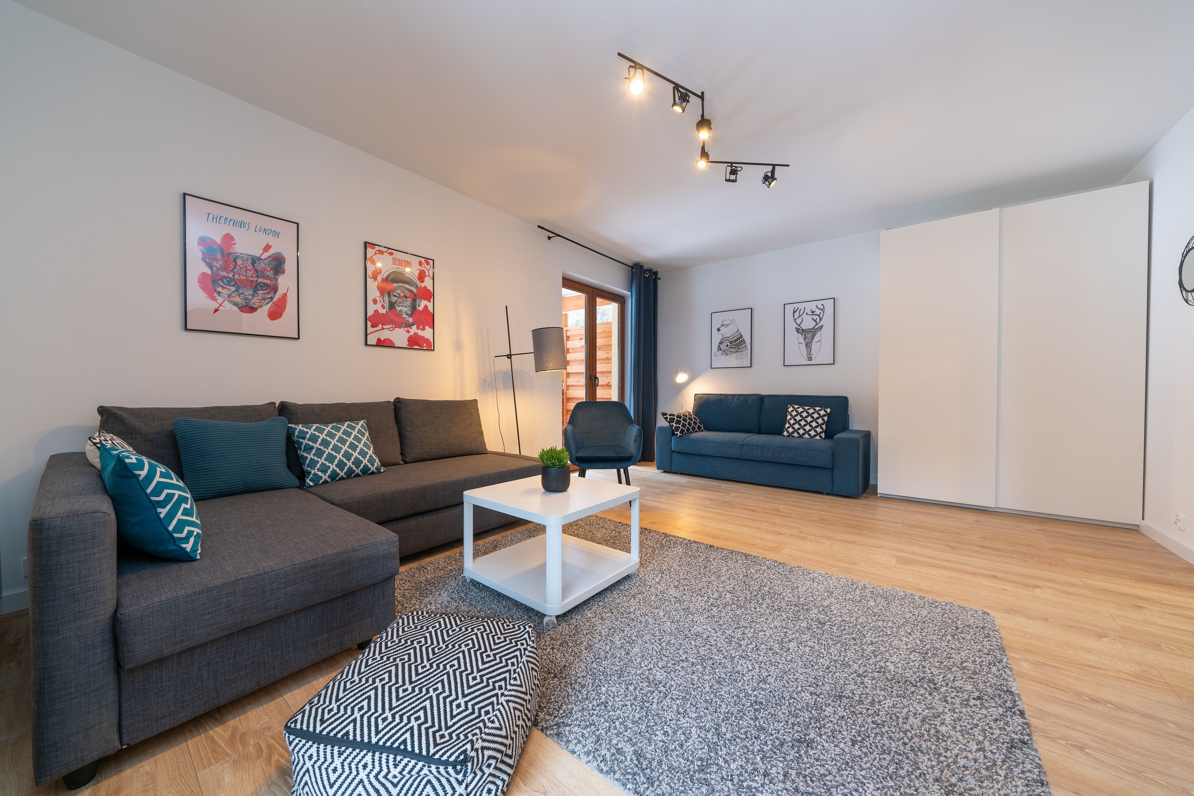 Deluxe Studio Suite, Mountain View | 1 bedroom, premium bedding, iron/ironing board, free WiFi