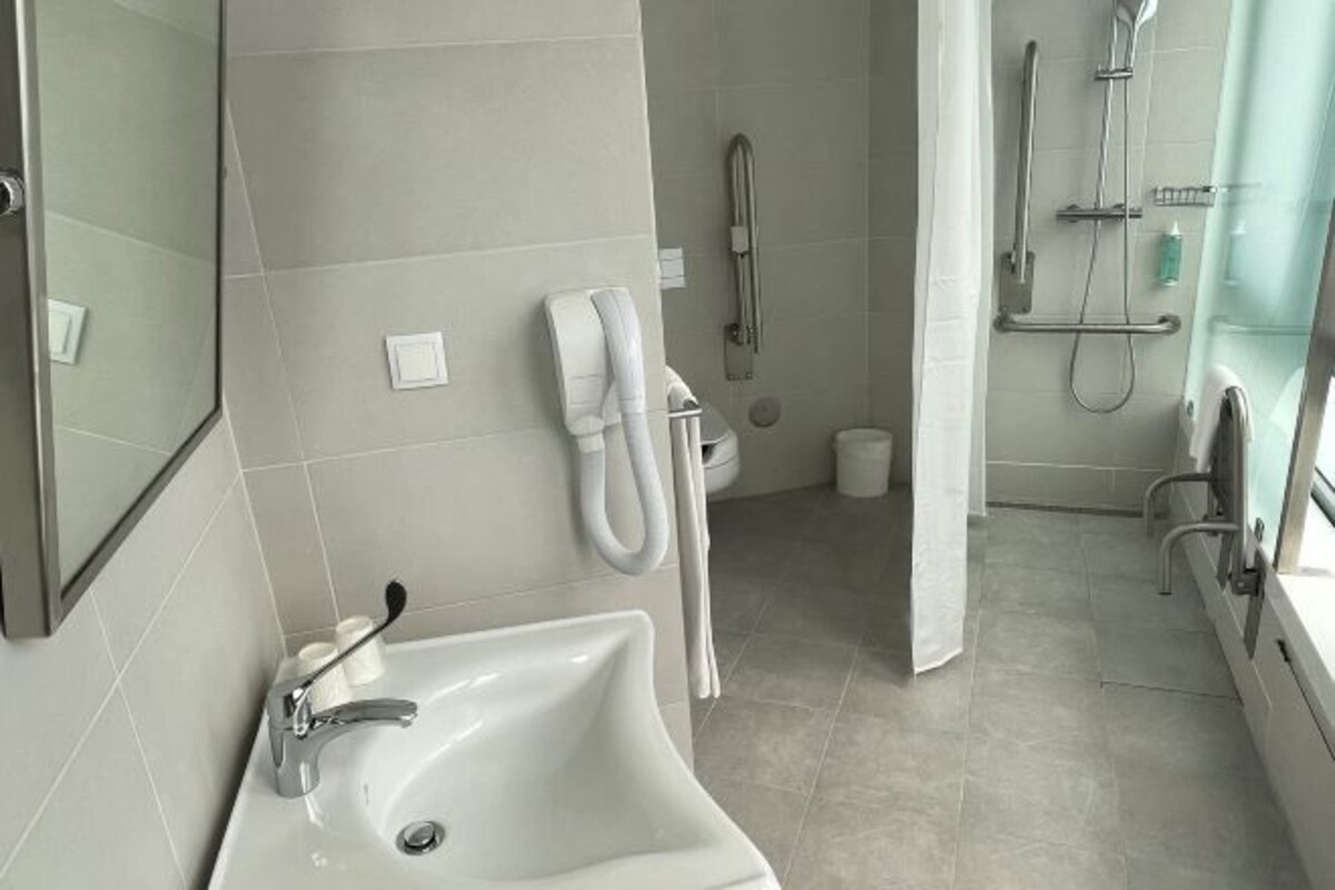 Standard Double Room-Accessible