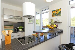 Fridge, microwave, oven, dishwasher - Usedom tourist Karlshagen - Kapitänsweg 2 cabin 08 (5 *) - App. Cape. 2/8 (5 *) (Karlshagen)