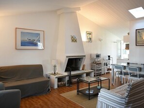 Living area - Beachfront Getaway with Garden and Independent Annex - Les Portes en Ré (Les Portes-en-Ré)