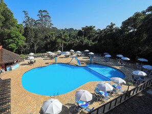 Indoor pool, outdoor pool - Hotel Terras Altas (Itapecerica da Serra)