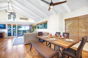 Dining - Spacious home with charming views from lanai - walk to the beach (Princeville)