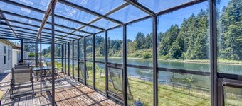 Just Ducky - Peaceful views from riverfront home.