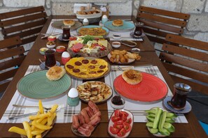 Breakfast meal - Avalon Boutique Hotel & Suites (Cesme)