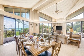 Dining - Beachfront estate with ocean views, private hot tub, beach gear & enclosed yard (Anahola)