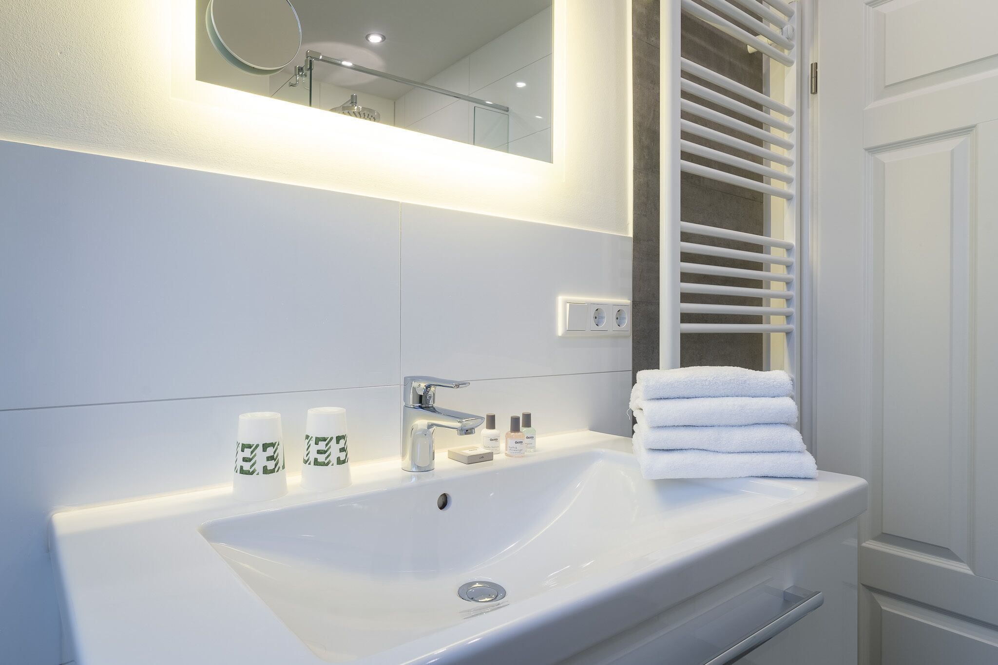 suite, ensuite (plus) | bathroom