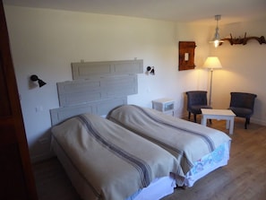 Departamento (Rabassier) | Insonorización, tabla de planchar con plancha y wifi gratis