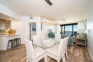 公寓式客房, 多张床 (Summer House 904B) | 客厅