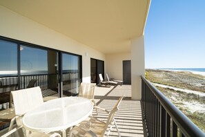 Apartment, Mehrere Betten (The Palms Unit 202) | Balkon