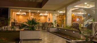 Hotel Rama Trident