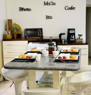 Apartment | Private kitchen | Fridge, microwave, oven, stovetop