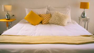 Apartment | 4 bedrooms, iron/ironing board, free WiFi, bed sheets