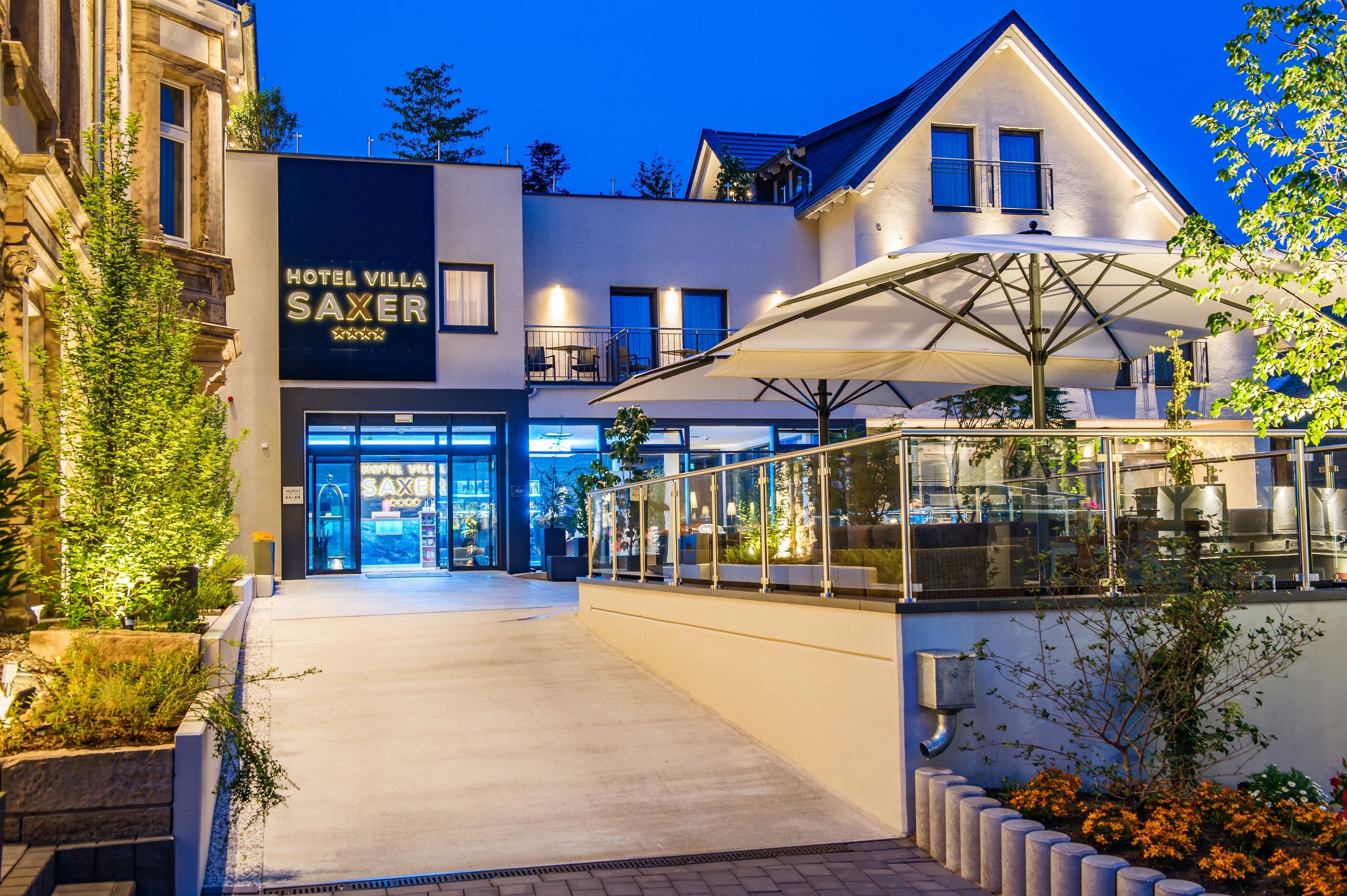 comfort single room, 1 single bed, courtyard view | view from room