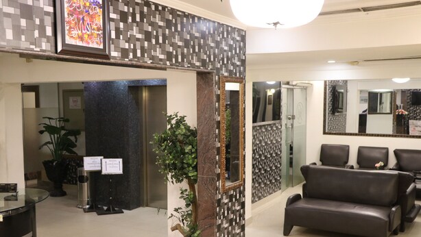Interior - Hotel Royal (Lahore)
