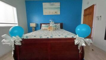 Casa familiar, 2 dormitoris | Cobrellits, caixa forta a l'habitació i planxa i posts de planxar