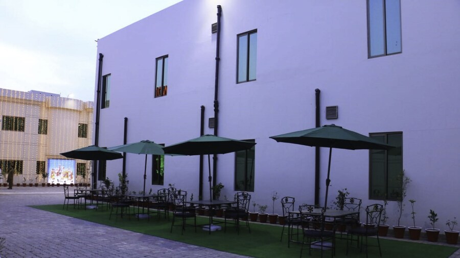 Javson Airport Hotel