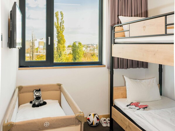 Caja de seguridad en la habitación y sistema de insonorización