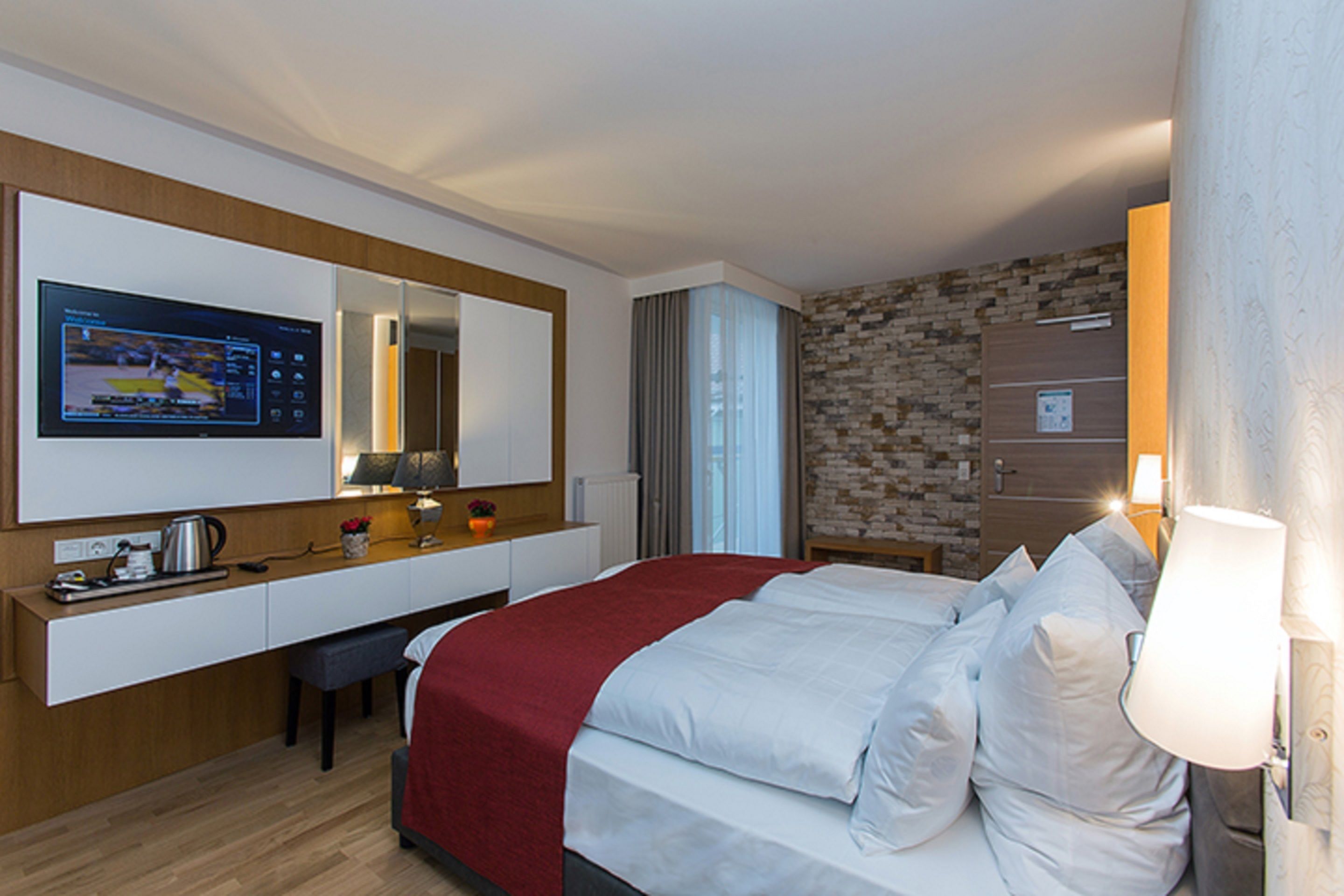 Deluxe Double Room | In-room safe, soundproofing, cribs/infant beds, free WiFi