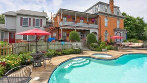 Outdoor pool -  Greystone Manor Bed & Breakfast (Bird In Hand)