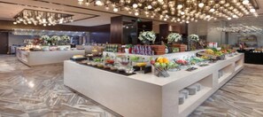 Free daily buffet breakfast - Ramada Taizhou (Taizhou)