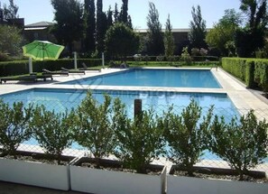 2 piscinas externas