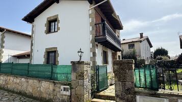 Apartamento en Chalet con jardín privado para 8 personas | Terraza o patio