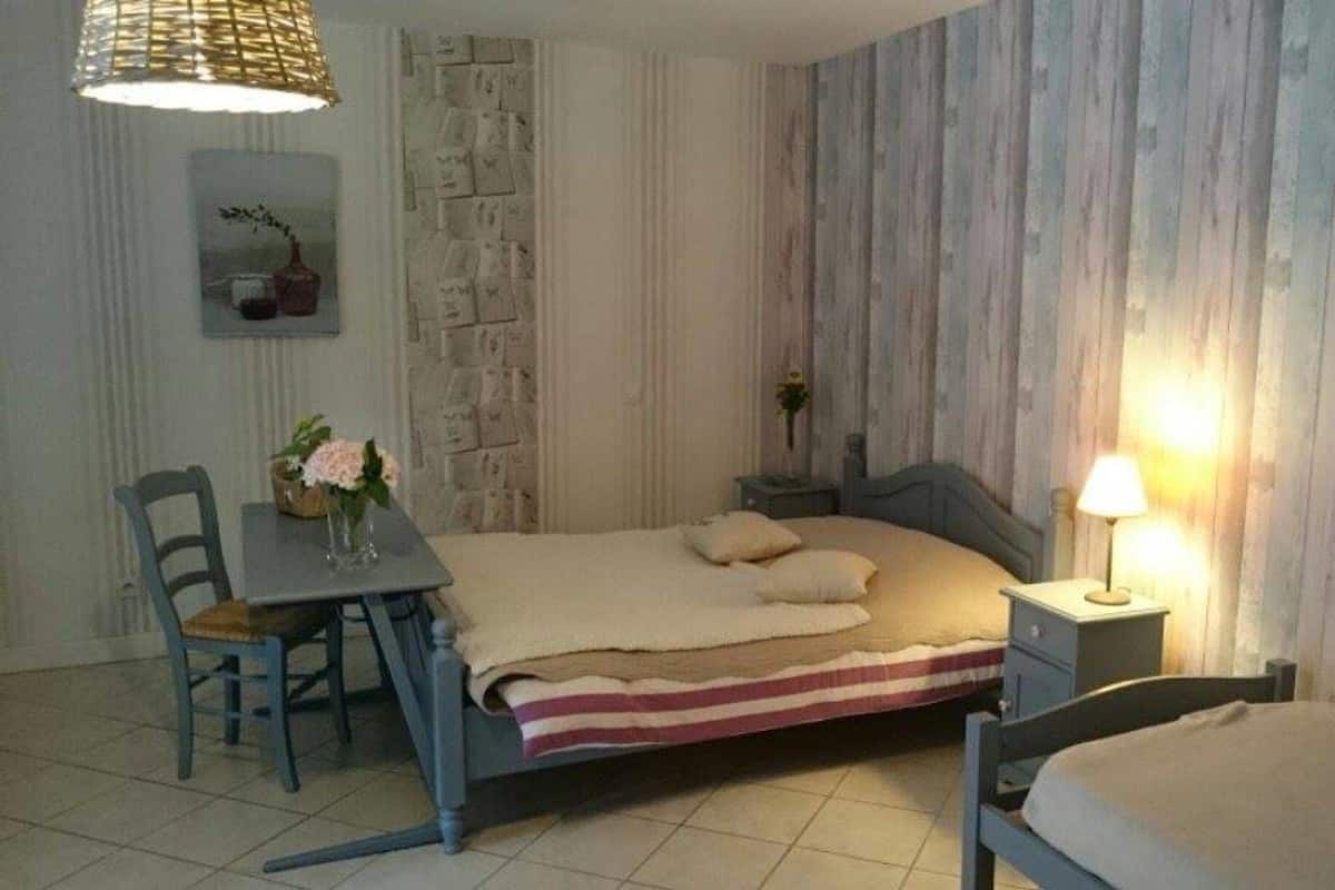Chambre Quadruple (Myosotis) | Décoration personnalisée, ameublement personnalisé, rideaux occultants