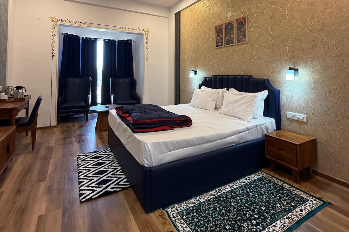 Luxury Double or Twin Room, 1 Katil Raja (King), Non Smoking, River View | Cadar kapas Mesir, peralatan tempat tidur premium, busa memori