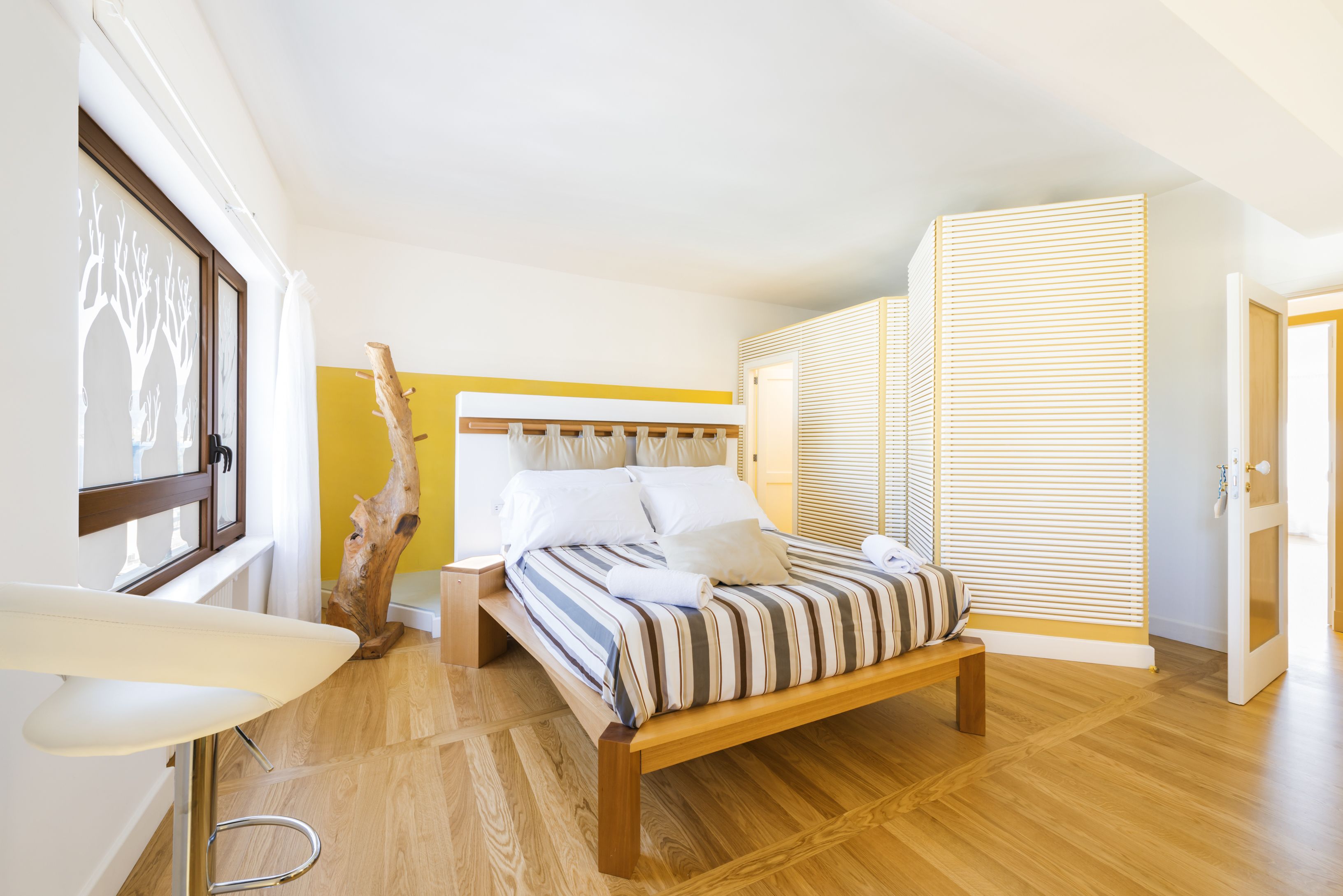 junior suite, 1 double bed, jetted tub | city view