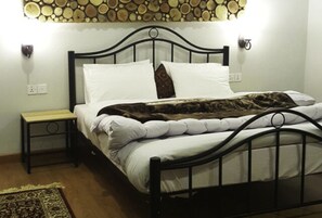 Minibar, có lối đi dành cho xe lăn