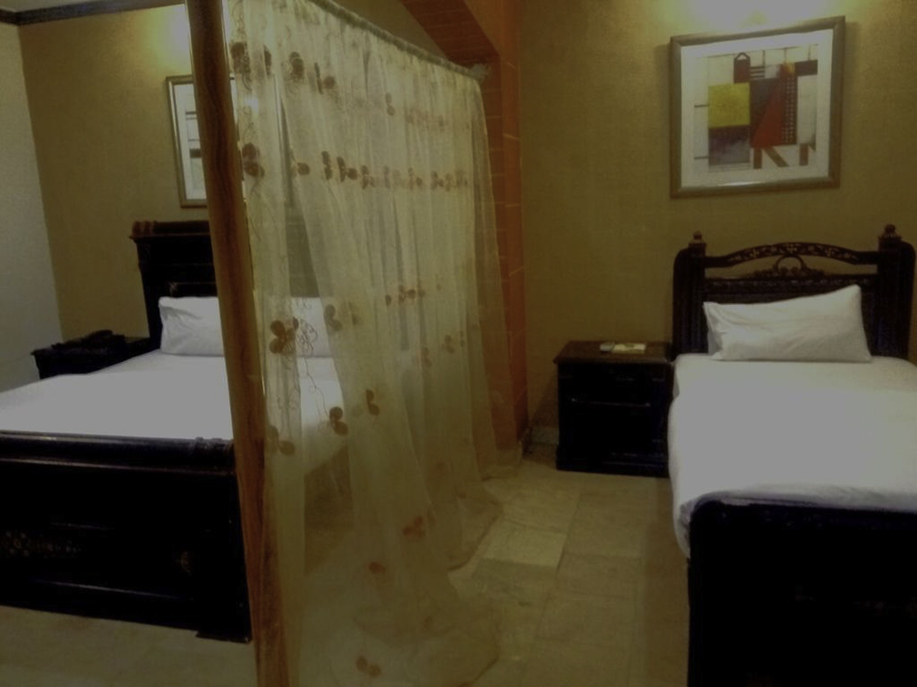 Minibar, in-room safe, free WiFi