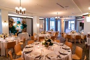 Reception - The Alida, Savannah, a Tribute Portfolio Hotel (Savannah)