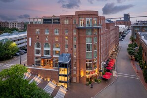 View from property - The Alida, Savannah, a Tribute Portfolio Hotel (Savannah)